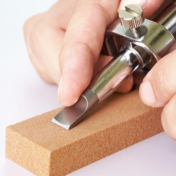 SWIVEL KNIFE BLADE SHAPENER GUIDE