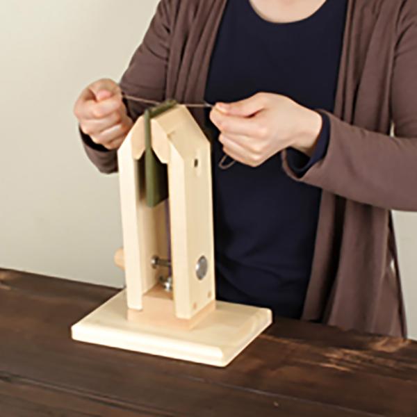 STITCHING TABLE PONY